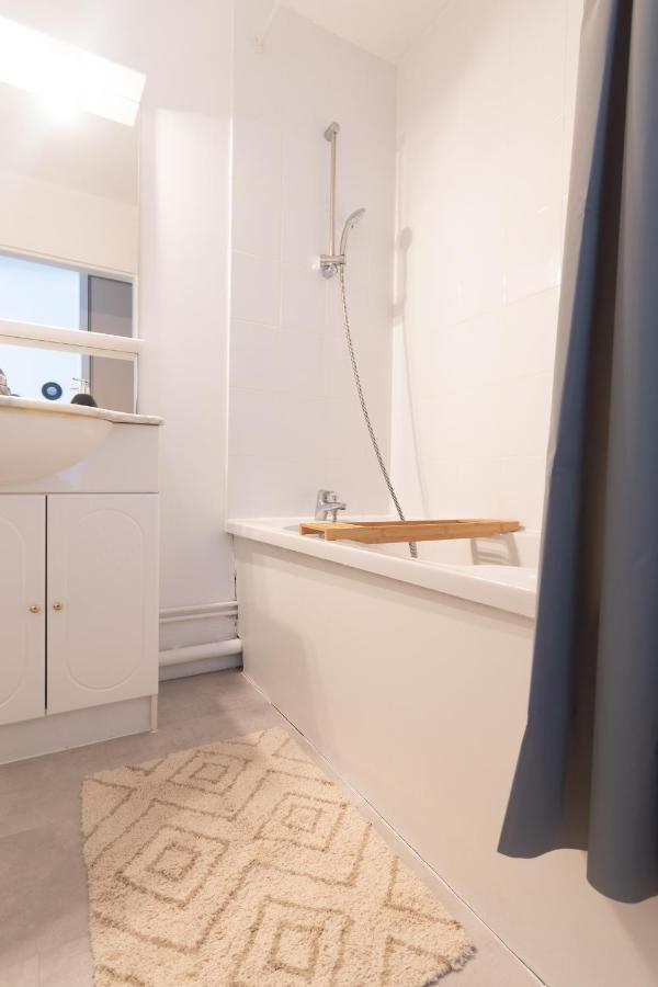 Apartamento Bienvenue Chez Vous Tres Calme Et En Plein Centre Mantes-la-Jolie Exterior foto