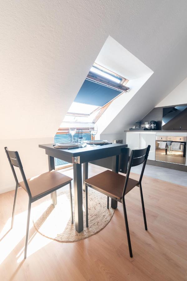 Apartamento Bienvenue Chez Vous Tres Calme Et En Plein Centre Mantes-la-Jolie Exterior foto
