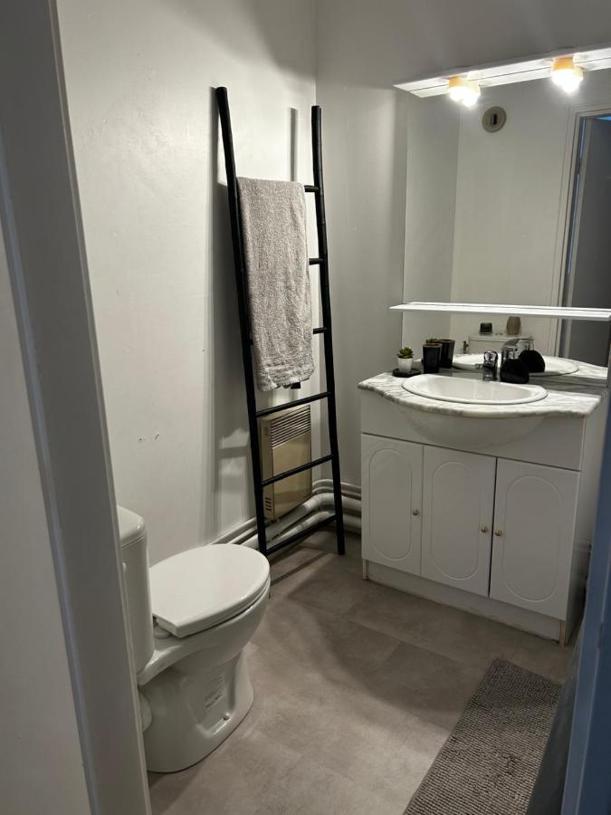 Apartamento Bienvenue Chez Vous Tres Calme Et En Plein Centre Mantes-la-Jolie Exterior foto